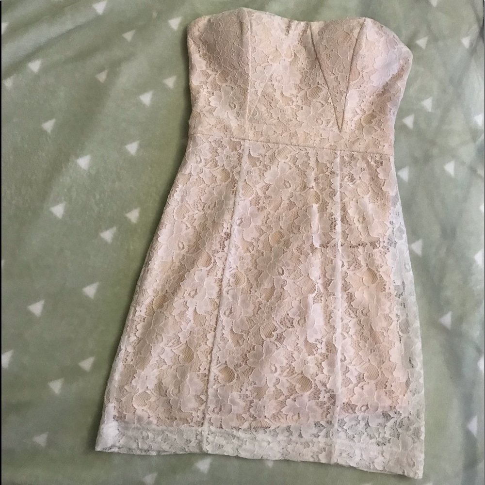 Strapless dress